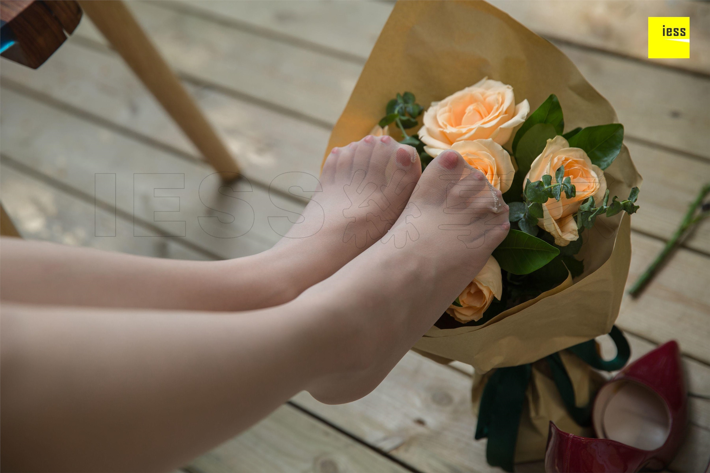 IESS异思趣向  2018.08.15《魔鬼周三》特刊31期：花艺师婉萍